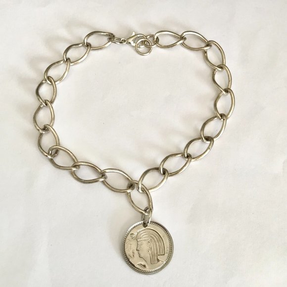 Vintage Egyptian Coin Charm Bracelet Silver Plated 7-10" Chain Egypt Lady Queen - Picture 6 of 7